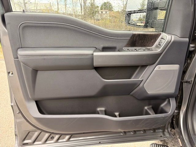 2025 Ford F-350 Super Duty Lariat - Photo 12