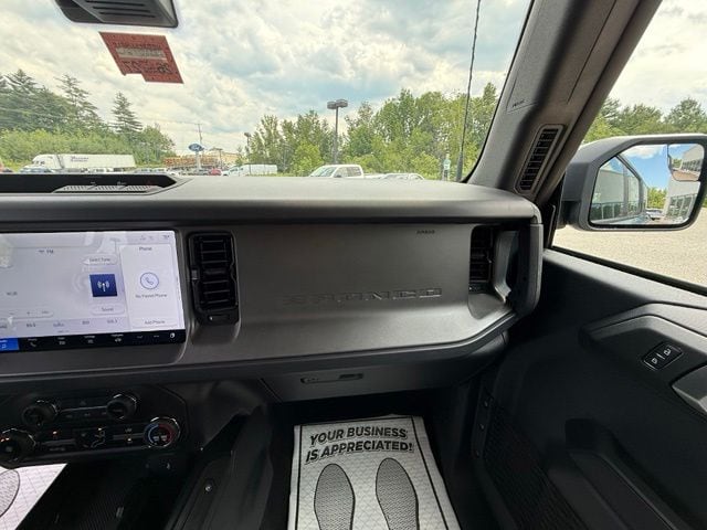 2025 Ford Bronco 4-Door Base - Photo 30