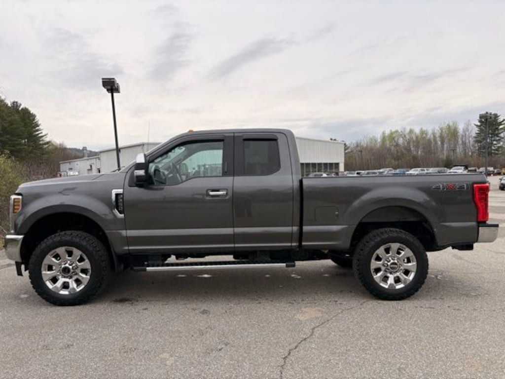 Used 2019 Ford F-250SD Lariat Truck