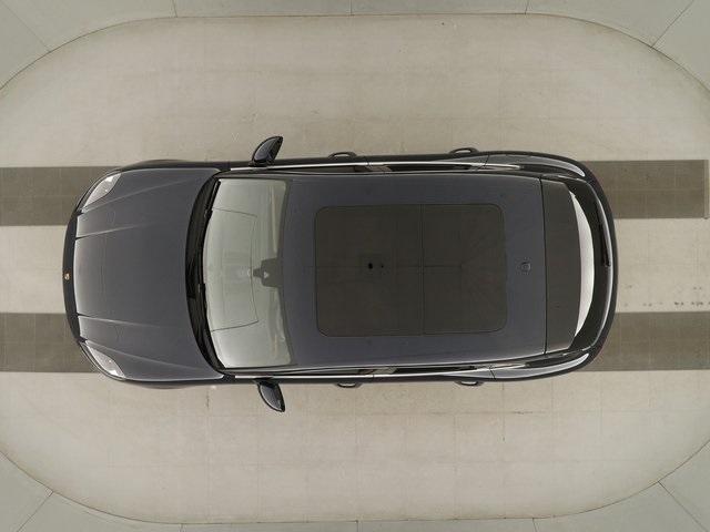 Thumbnail: 2020 Porsche Macan - 14