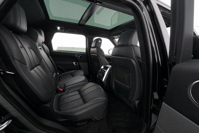 Thumbnail: 2016 Land Rover Range Rover Sport - 23