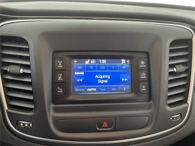 Thumbnail: 2015 Chrysler 200 - 37