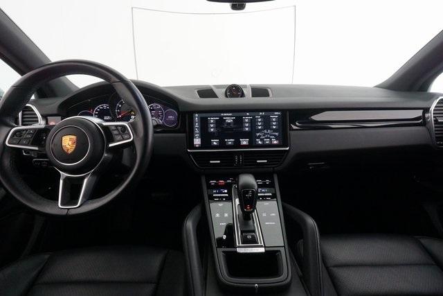 Thumbnail: 2021 Porsche Cayenne - 21