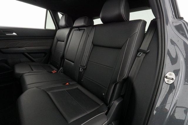 Thumbnail: 2022 Volkswagen Atlas - 17