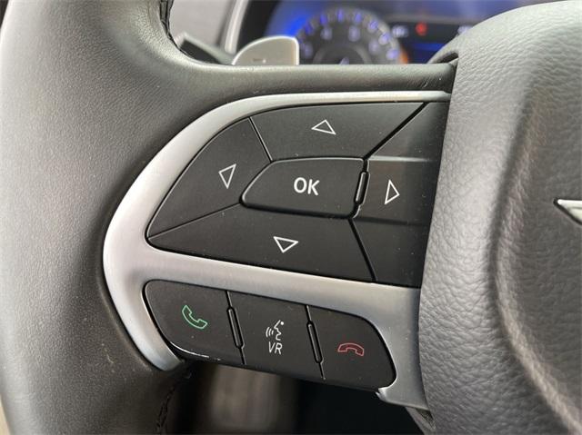Thumbnail: 2015 Chrysler 200 - 25