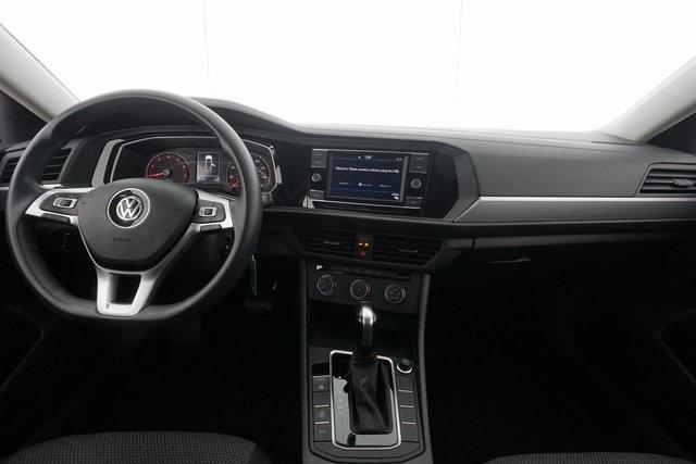 Thumbnail: 2020 Volkswagen Jetta - 21