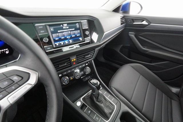 Thumbnail: 2022 Volkswagen Jetta - 29