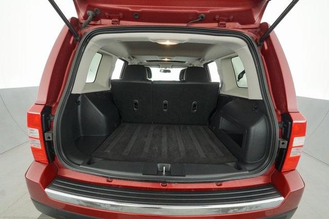 Thumbnail: 2017 Jeep Patriot - 15
