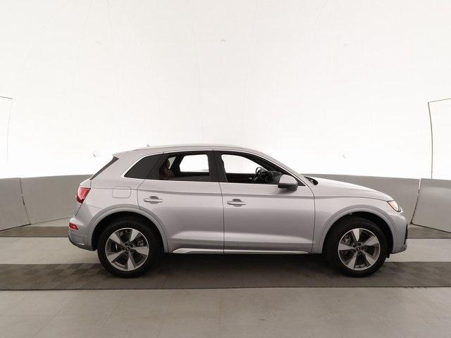 Thumbnail: 2022 Audi Q5 - 10