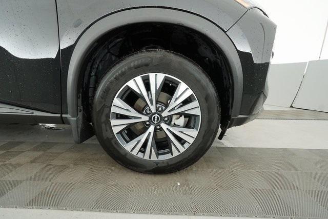 2022 Nissan Rogue SV 33
