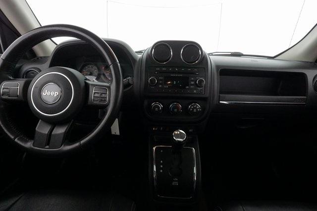 Thumbnail: 2017 Jeep Patriot - 21