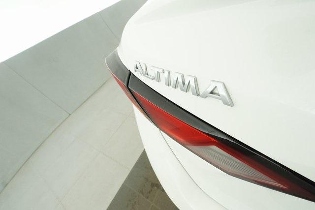 Thumbnail: 2022 Nissan Altima - 24