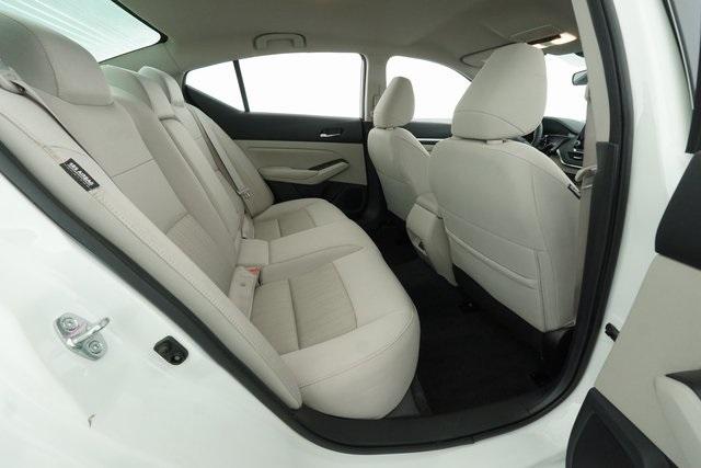 Thumbnail: 2022 Nissan Altima - 19