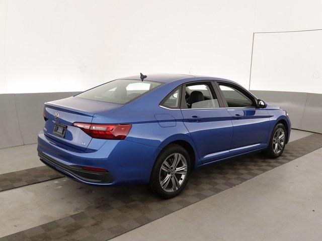 Thumbnail: 2022 Volkswagen Jetta - 13