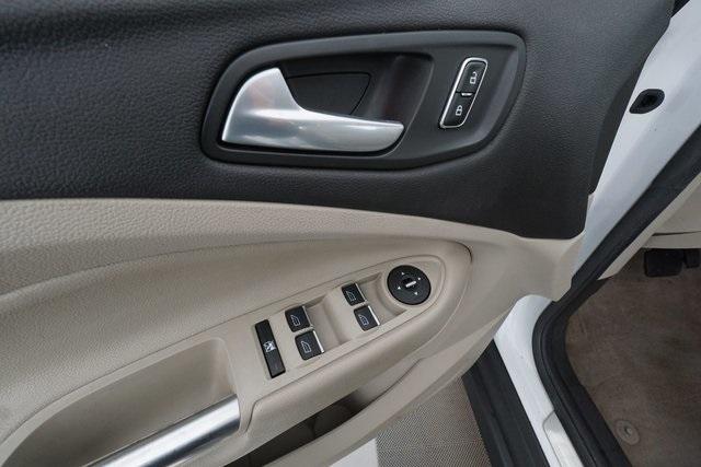 Thumbnail: 2015 Ford C-Max - 11