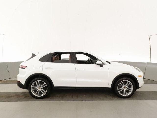 Thumbnail: 2021 Porsche Cayenne - 10