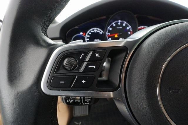 Thumbnail: 2021 Porsche Cayenne - 27