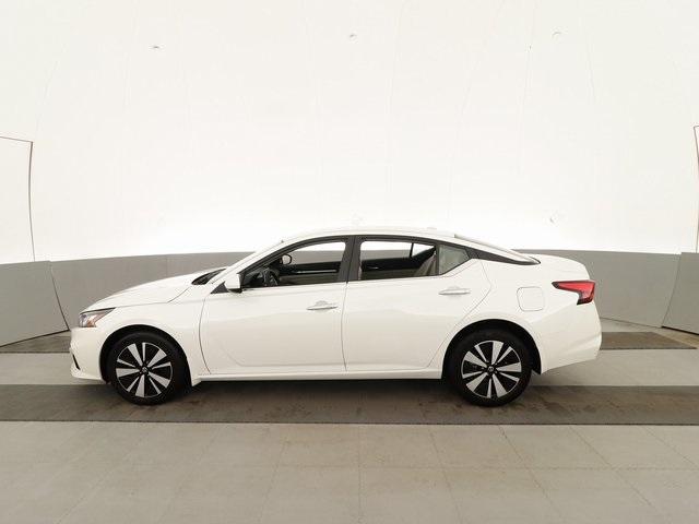 Thumbnail: 2022 Nissan Altima - 6