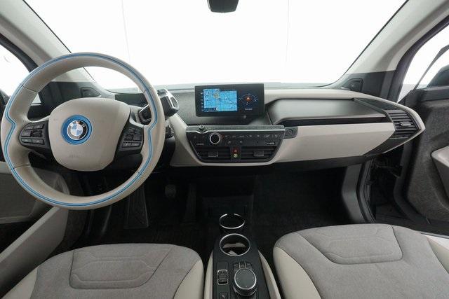 Thumbnail: 2018 BMW i3 - 22