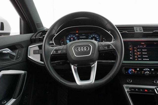 Thumbnail: 2022 Audi Q3 - 27