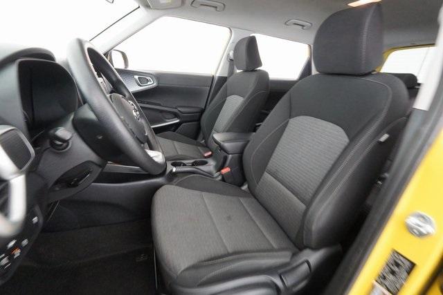 Thumbnail: 2020 Kia Soul - 14