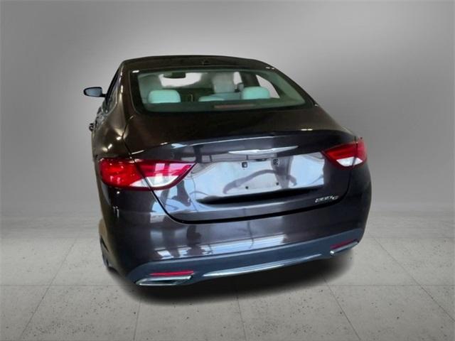 Thumbnail: 2015 Chrysler 200 - 12