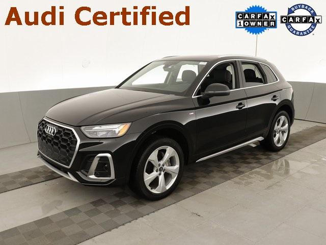 2022 Audi Q5 Premium Plus's photo