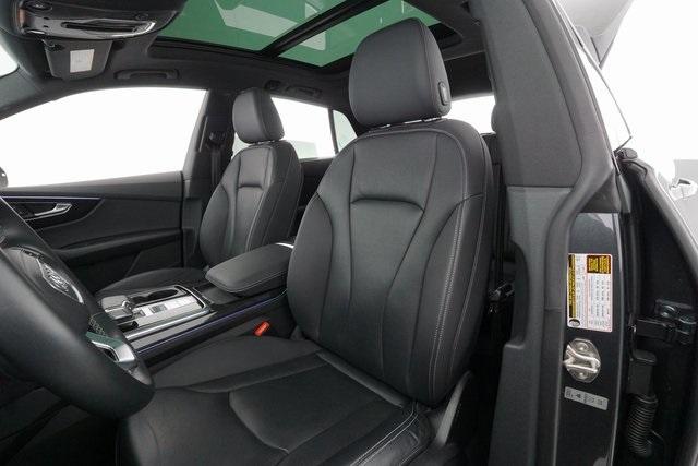 Thumbnail: 2021 Audi Q8 - 16