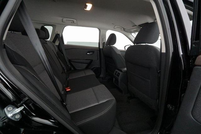 2022 Nissan Rogue SV 22