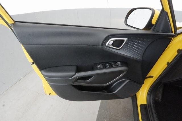 Thumbnail: 2020 Kia Soul - 11