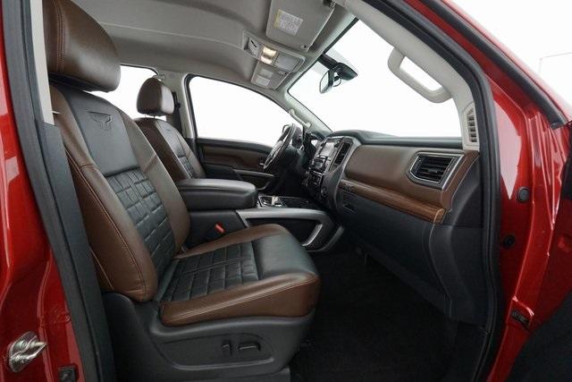 Thumbnail: 2016 Nissan Titan - 20