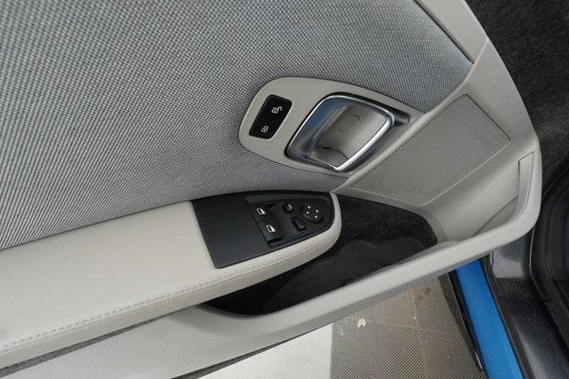 Thumbnail: 2018 BMW i3 - 11