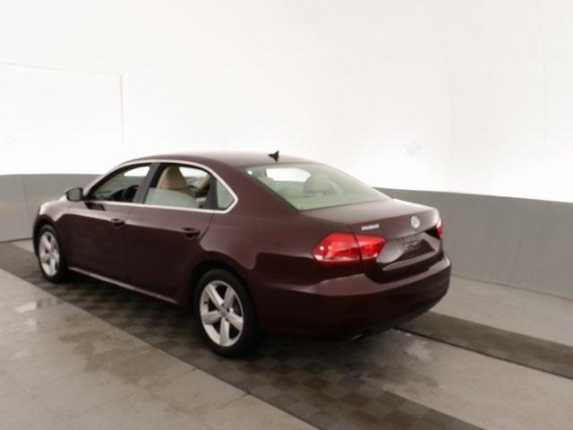 Thumbnail: 2013 Volkswagen Passat - 7