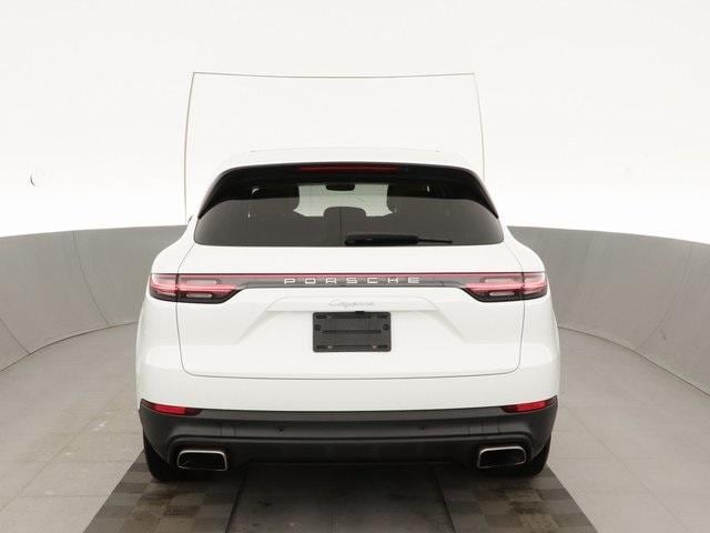 Thumbnail: 2021 Porsche Cayenne - 12