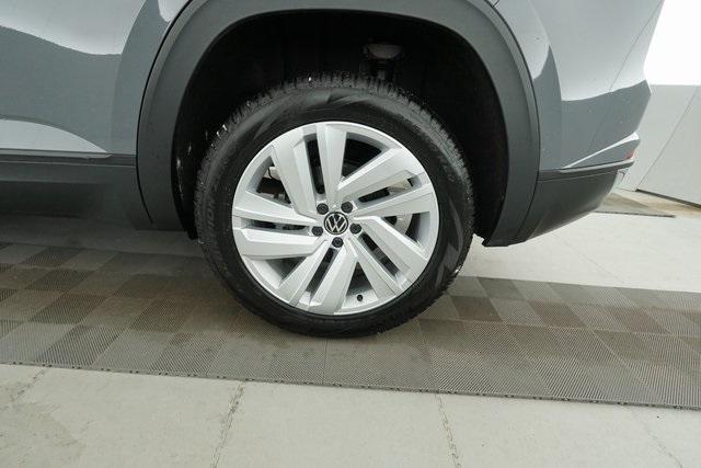 Thumbnail: 2022 Volkswagen Atlas - 32