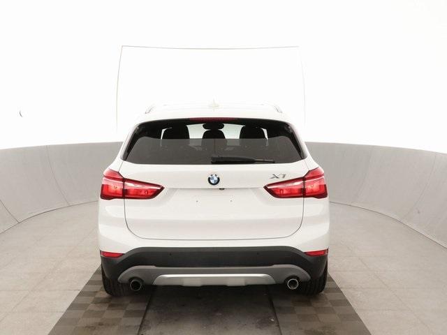 Thumbnail: 2017 BMW X1 - 8