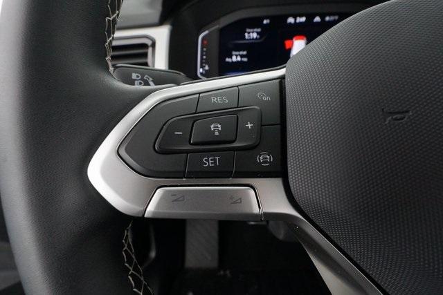 Thumbnail: 2022 Volkswagen Atlas - 27