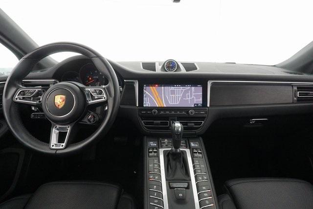Thumbnail: 2020 Porsche Macan - 4