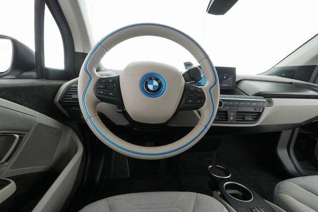 Thumbnail: 2018 BMW i3 - 24