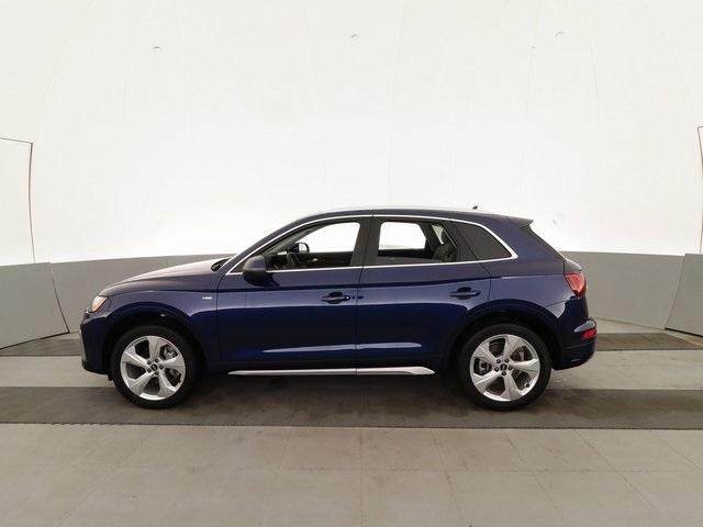 Thumbnail: 2022 Audi Q5 - 10