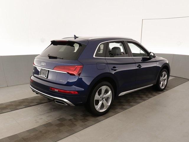 Thumbnail: 2022 Audi Q5 - 12