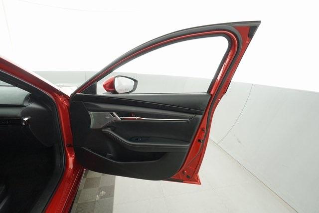 Thumbnail: 2020 Mazda Mazda3 - 18