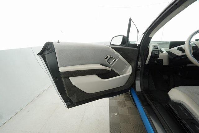 Thumbnail: 2018 BMW i3 - 10