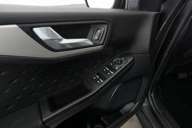 Thumbnail: 2020 Ford Escape - 14