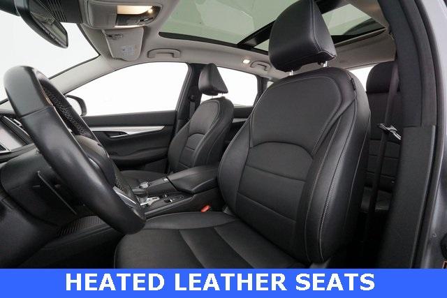Thumbnail: 2019 INFINITI QX50 - 3
