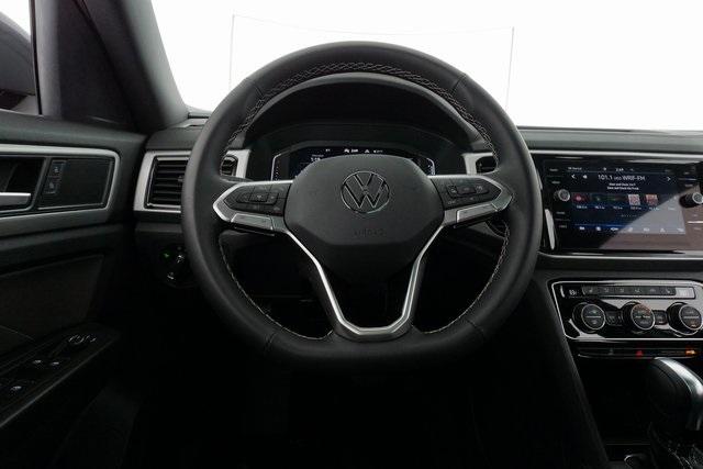 Thumbnail: 2022 Volkswagen Atlas - 25