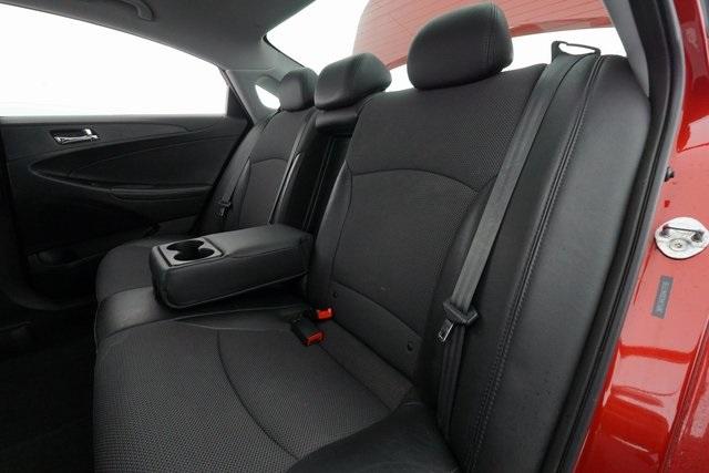 Thumbnail: 2013 Hyundai Sonata - 14