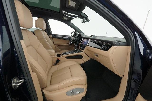 Thumbnail: 2020 Porsche Macan - 22