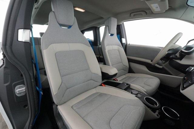 Thumbnail: 2018 BMW i3 - 19