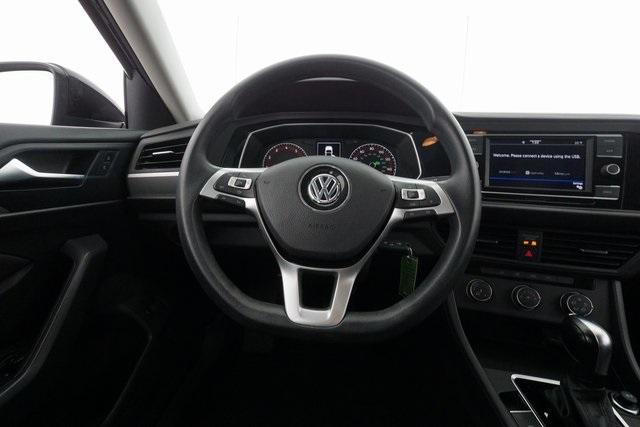 Thumbnail: 2020 Volkswagen Jetta - 23